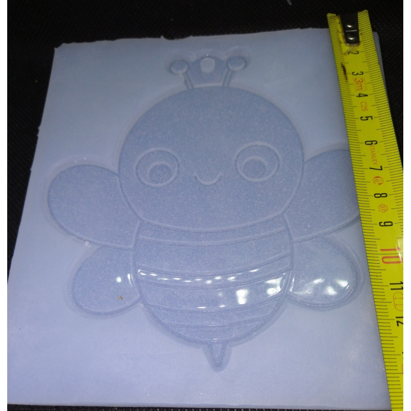 mal raamhanger bijtje